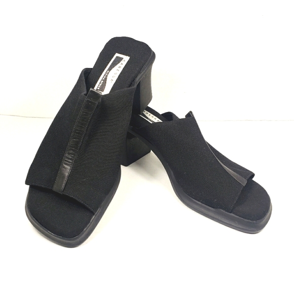 Caressa Ultima Series Black Slip on Block Heel Sandals Womans size 9 M - Picture 3 of 9